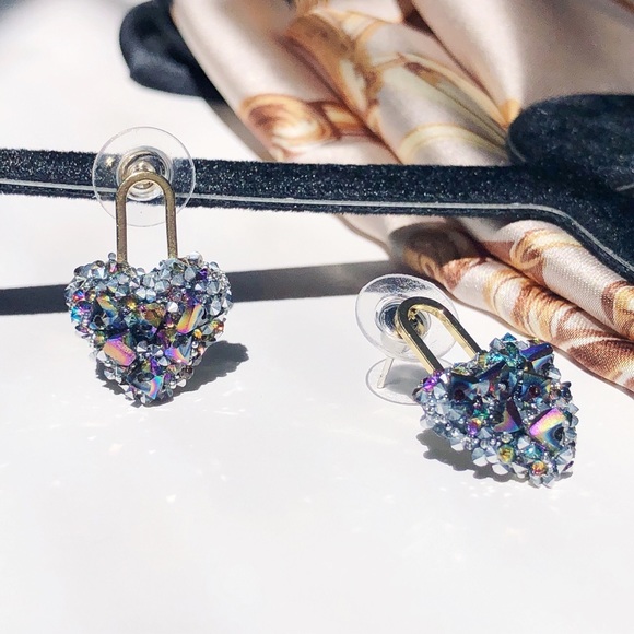 ✨NEW✨ Crystal Heart Stud Earrings for Women, Girls , Students, Party. - Picture 5 of 10